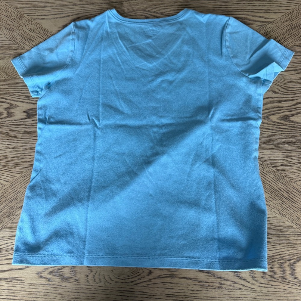 LL Bean Womens V-Neck T-Shirt Short Sleeve Light Blue 100% Cotton Size S - Picture 2 of 5